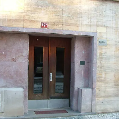 Πανσιόν Rafael